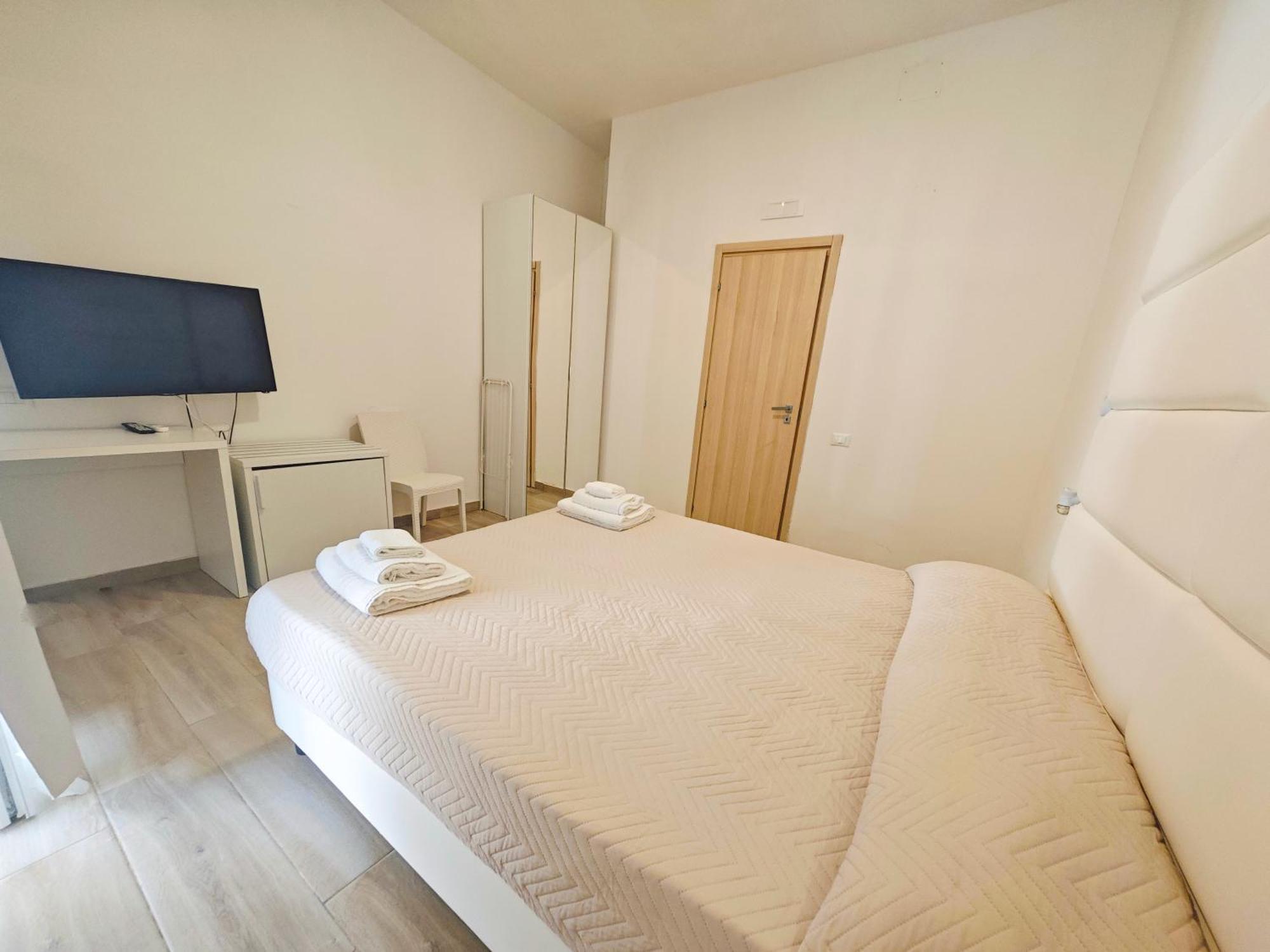 Hotel Artemide Mare Paestum Ruang foto