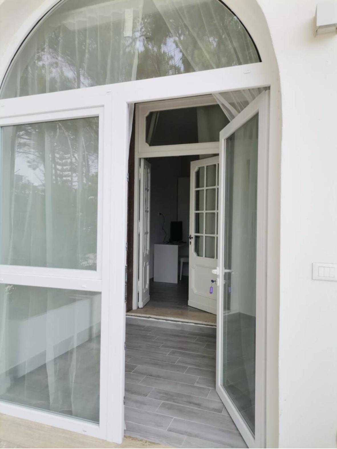 Hotel Artemide Mare Paestum Ruang foto